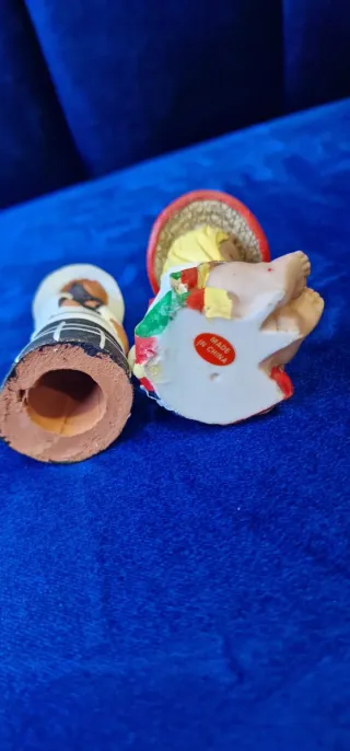 Figuras cerámica personas vestidas