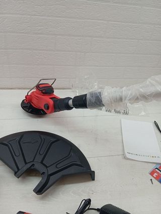 Desbrozadora eléctrica cortacésped con dos Bateria