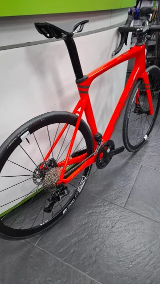 Mendiz F9 Talla M Roja