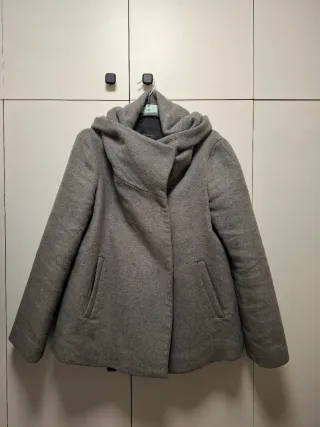 Abrigo Zara gris lana