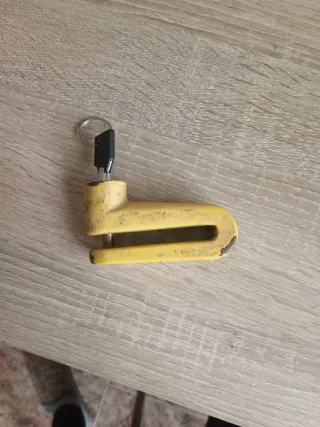 Candado de disco para moto