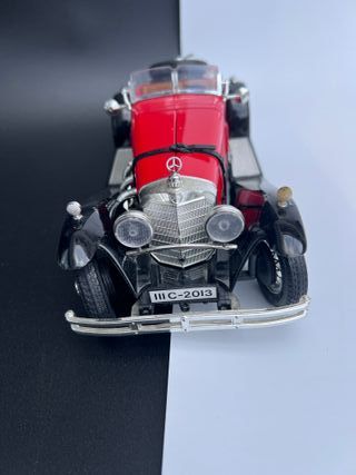 Mercedes Benz SSK 1/18 Burago
