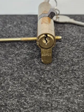 Bombín Cerradura Roper 8 cm