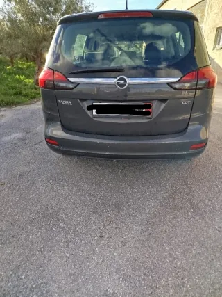Opel Zafira Tourer 2014