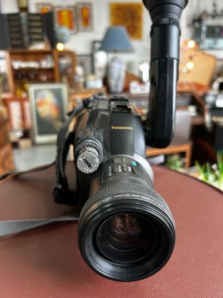 Cámara de vídeo Panasonic G202 VHS-C