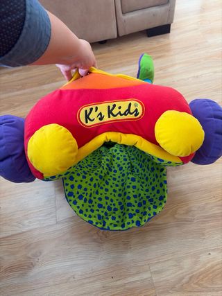 Coche peluche K's Kids