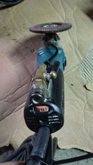 Amoladora Makita PW5000CH con regulación