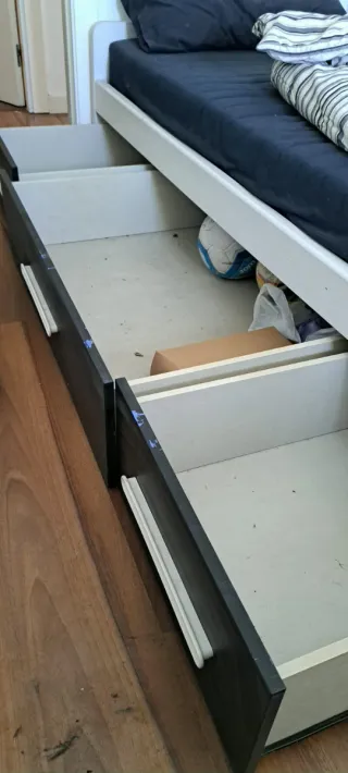 Cama individual con cajones de 1.90x90.