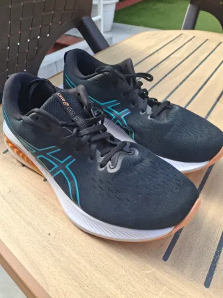 Zapatillas Running Asics Gel Azul/Naranja.