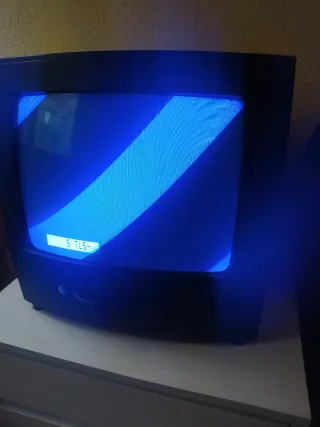 Televisor Loewe Negro con Mando