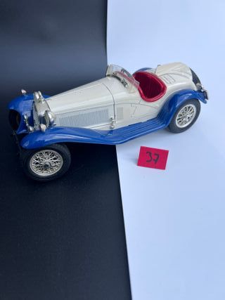 Alfa Romeo 2300 Spider 1932 Burago 1/18