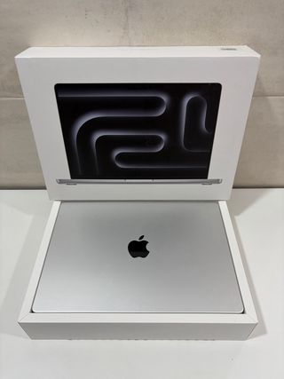 MacBook Pro M3 512GB