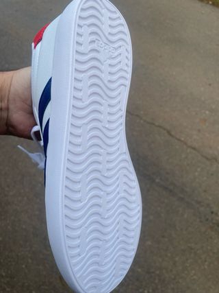 Zapatillas Adidas VL Court Blancas y Azules