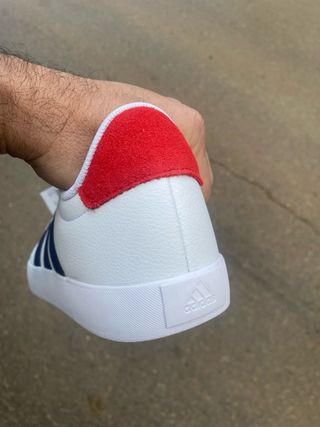 Zapatillas Adidas VL Court Blancas y Azules