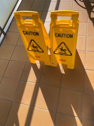 Señales de precaución. Precio unitario