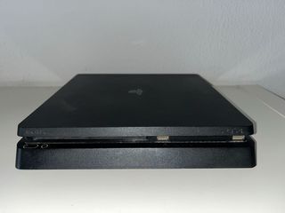 PS4 Slim Negra