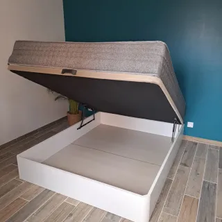 Canapés abatibles, colchónes y otros muebles NUEVO