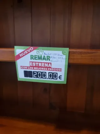 Librería de madera Vietnam