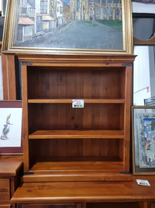 Librería de madera Vietnam