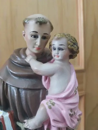Figura religiosa San Antonio