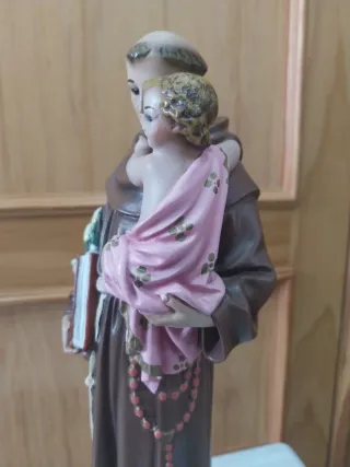 Figura religiosa San Antonio
