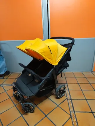 Cochecito doble baby Monster