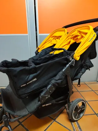 Cochecito doble baby Monster