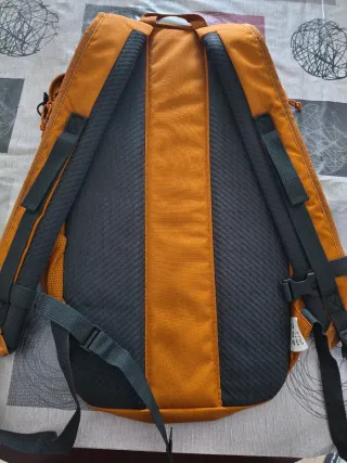Mochila Quechua Naranja