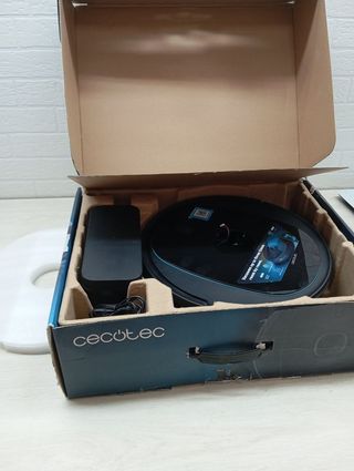 Robot Aspirador y Friegasuelos Conga 5290