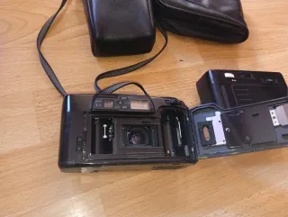 Dos cámaras de fotos premixr.+  pentax