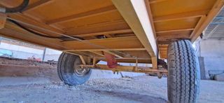 Remolque basculante 1 eje 6000 kgs.