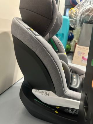 Silla coche Besafe con Isofix. Nueva