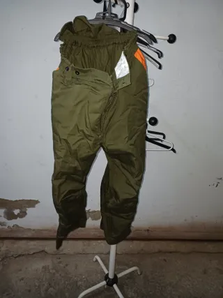 Chaqueta anticorte para motosierra