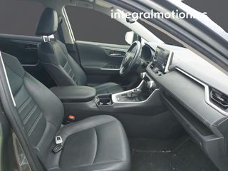 Toyota Rav4 2.5l 220H Advance