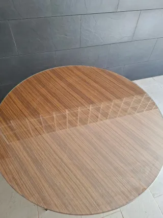 Mesa redonda madera y patas hierro con cristal