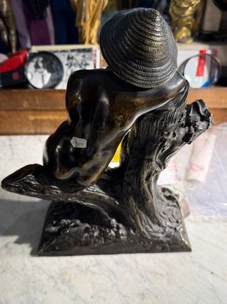 ¡Ocasión! Escultura Francesa Bronce Niño en Árbol