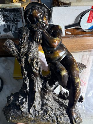 ¡Ocasión! Escultura Francesa Bronce Niño en Árbol