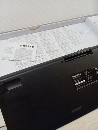 Pack Teclado y Ratón Cherry Inalámbricos Negro