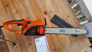Motosierra Black+Decker 2000W CS2040