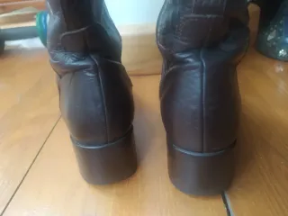 BOTAS BORDADAS DE SFERA