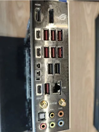 Placa Base ASUS ROG Strix X670E-F Gaming WIFI AM5