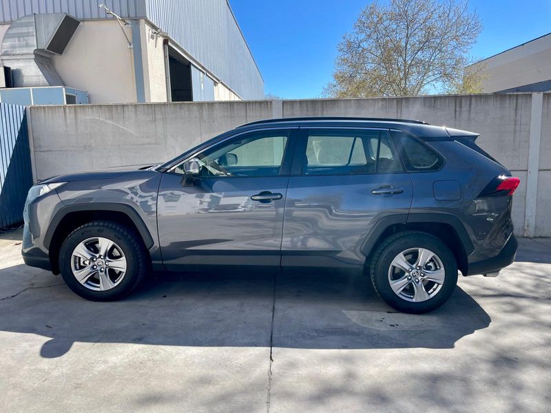 Toyota RAV4 2022, foto 5