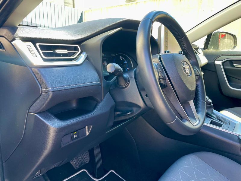 Toyota RAV4 2022, foto 13