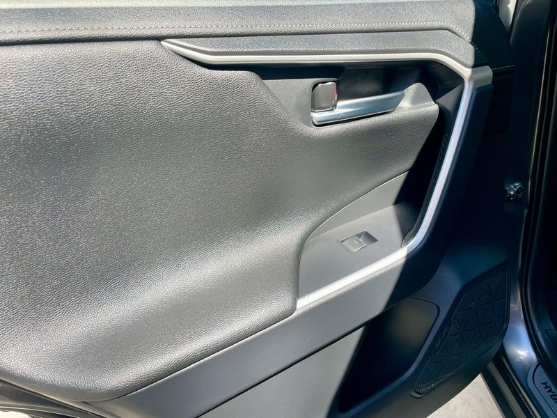 Toyota RAV4 2022, foto 17