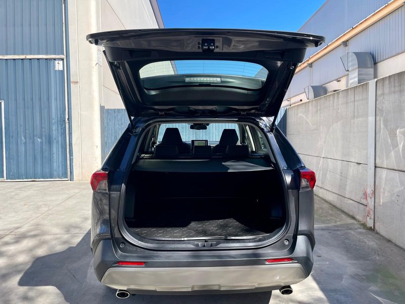 Toyota RAV4 2022, foto 10