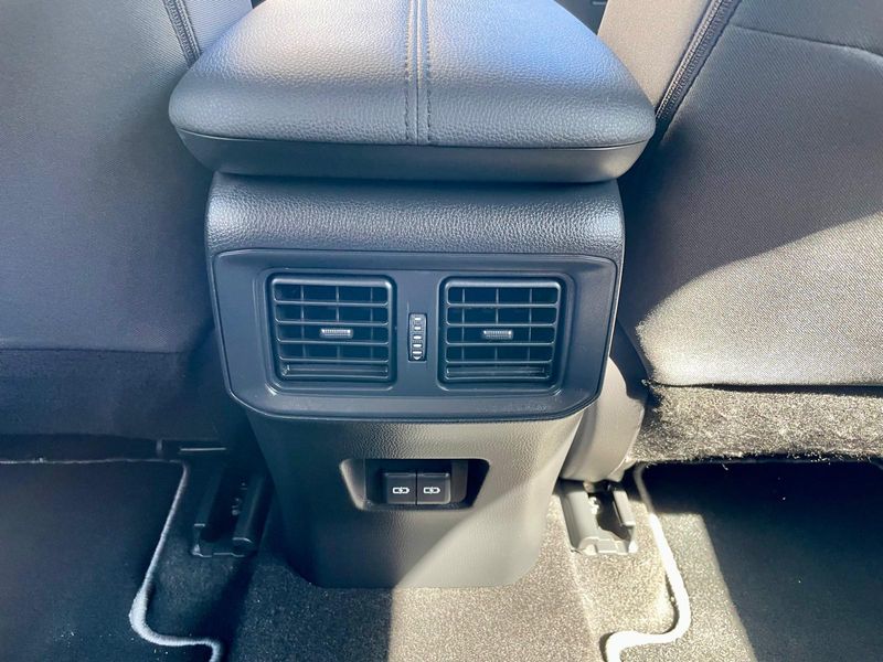Toyota RAV4 2022, foto 38
