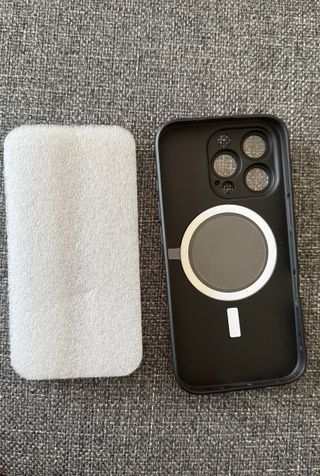 Funda iPhone 16 Pro Silicona Negra