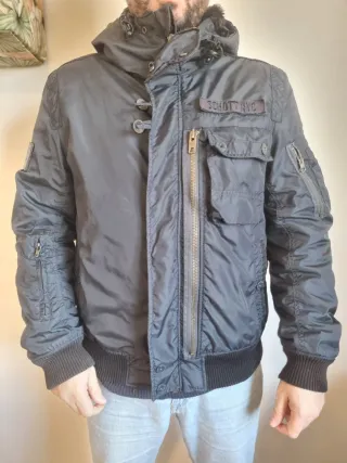 Chaqueta Aviador Schott azul marino.