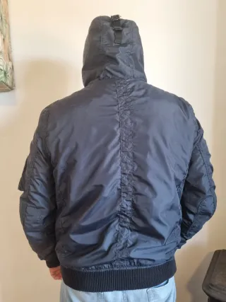 Chaqueta Aviador Schott azul marino.