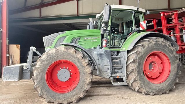 Tractor Fendt 933 PROFI PLUS